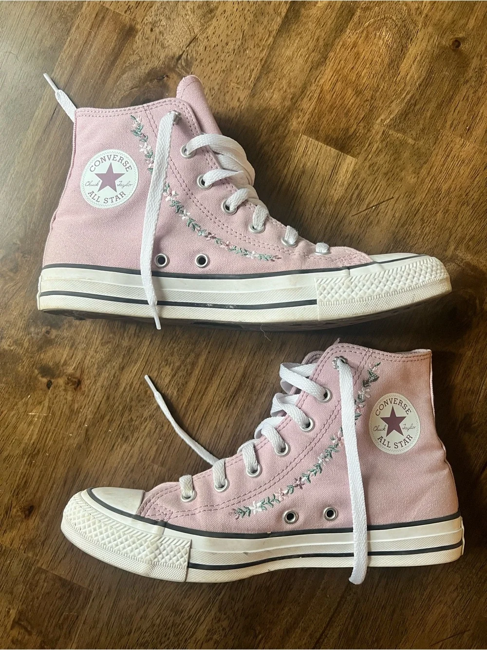Converse Chuck Taylor All Star Embroidered High Top Sneakers , Size 5.5Y